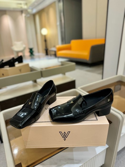 Туфлі жіночі фото 3