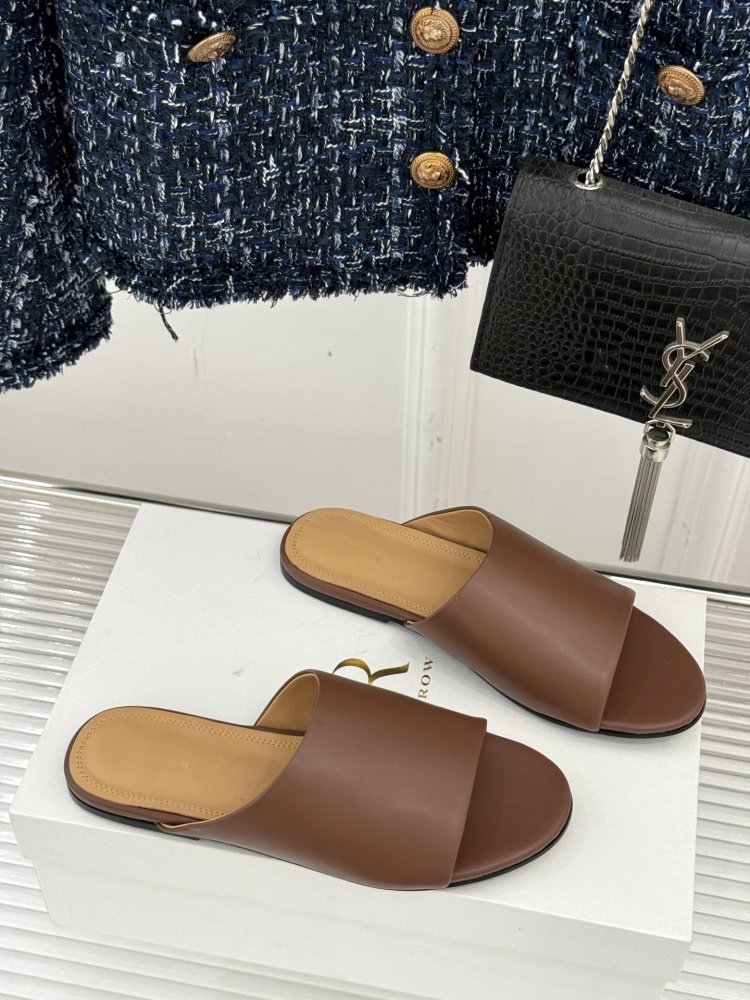 Шлепанцы женские фото 3