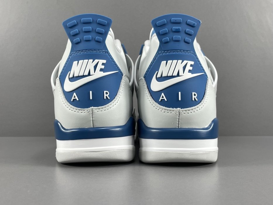 Кроссовки Jordan Air Jordan 4 Military Blue фото 3