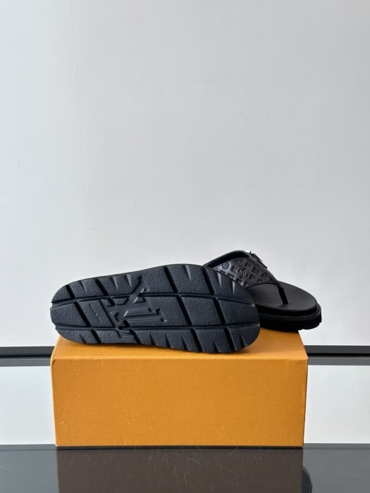 Шльопанці чоловічі фото 9