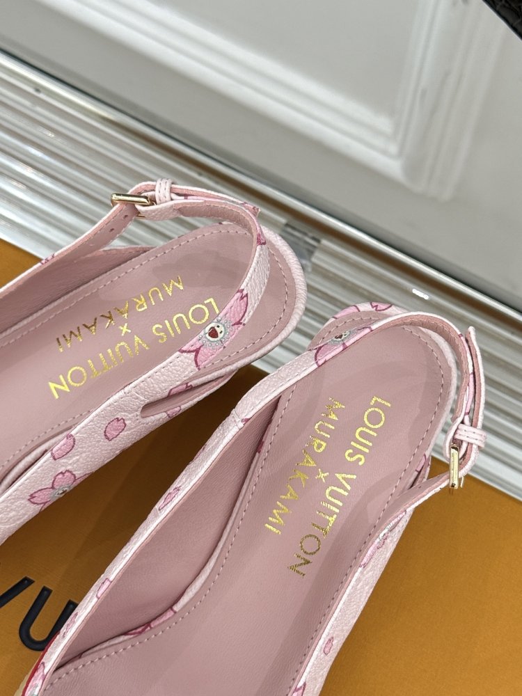 Босоножки фото 8