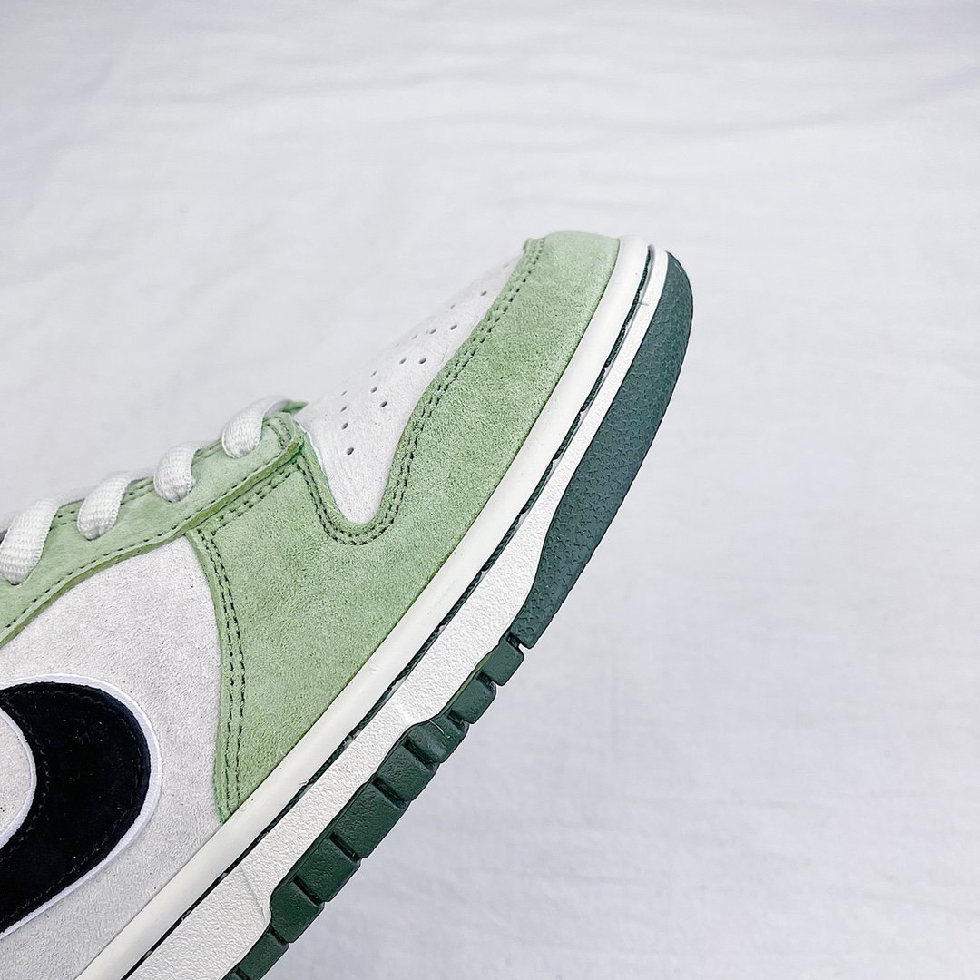 Кроссовки SB Dunk Low LF0068-001 фото 4