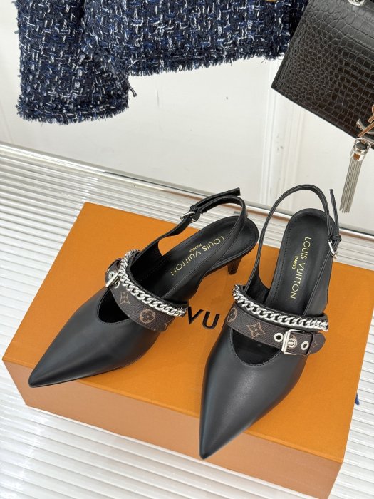 Босоножки фото 2