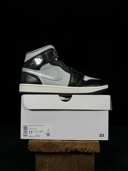 Sneakers AJ1 Mid фото 9