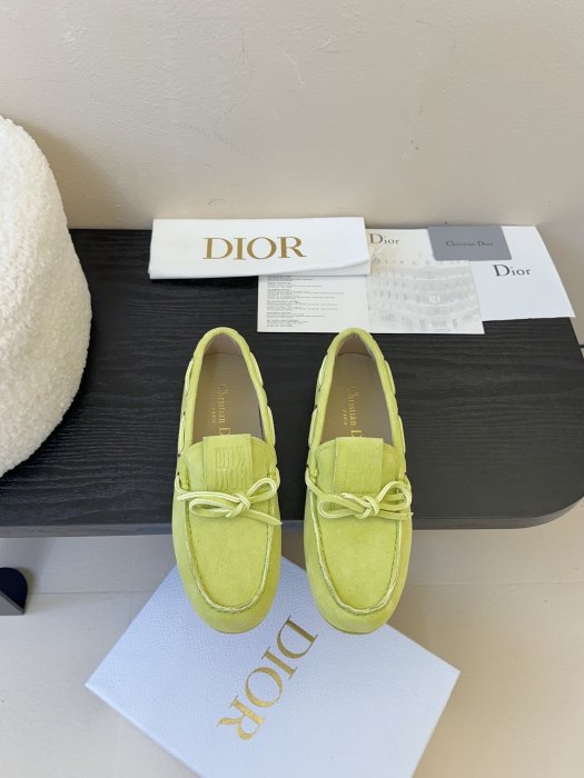 Лоферы женские