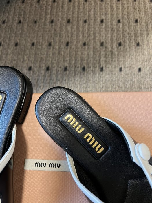 Босоножки фото 5