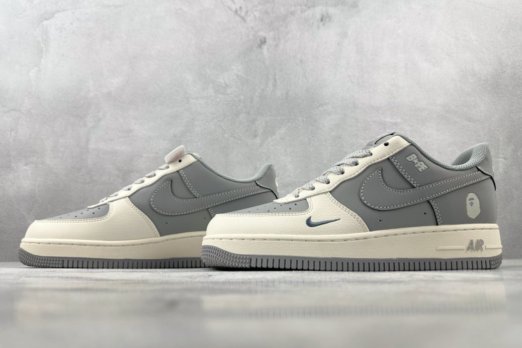 Кроссовки Nike Air Force 1 07 фото 5