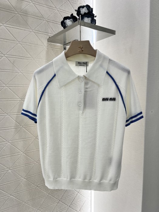 Футболка женская