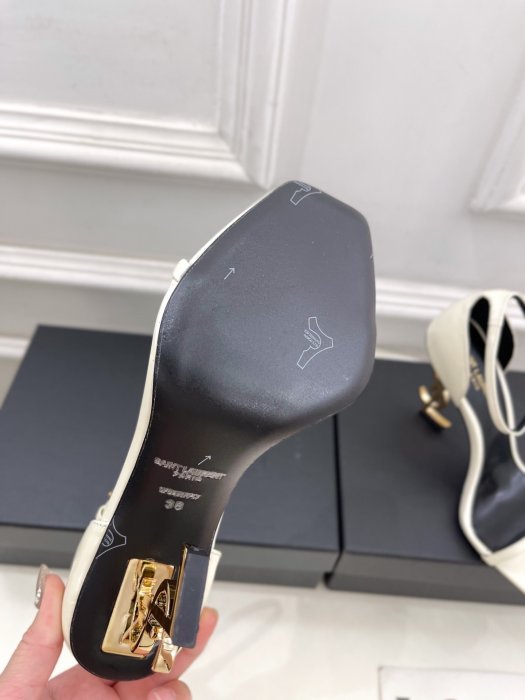 Босоножки фото 9