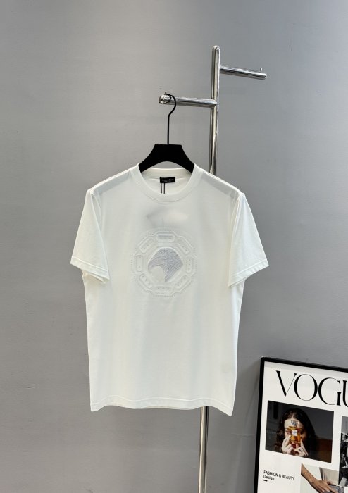 T-shirt men's фото 3