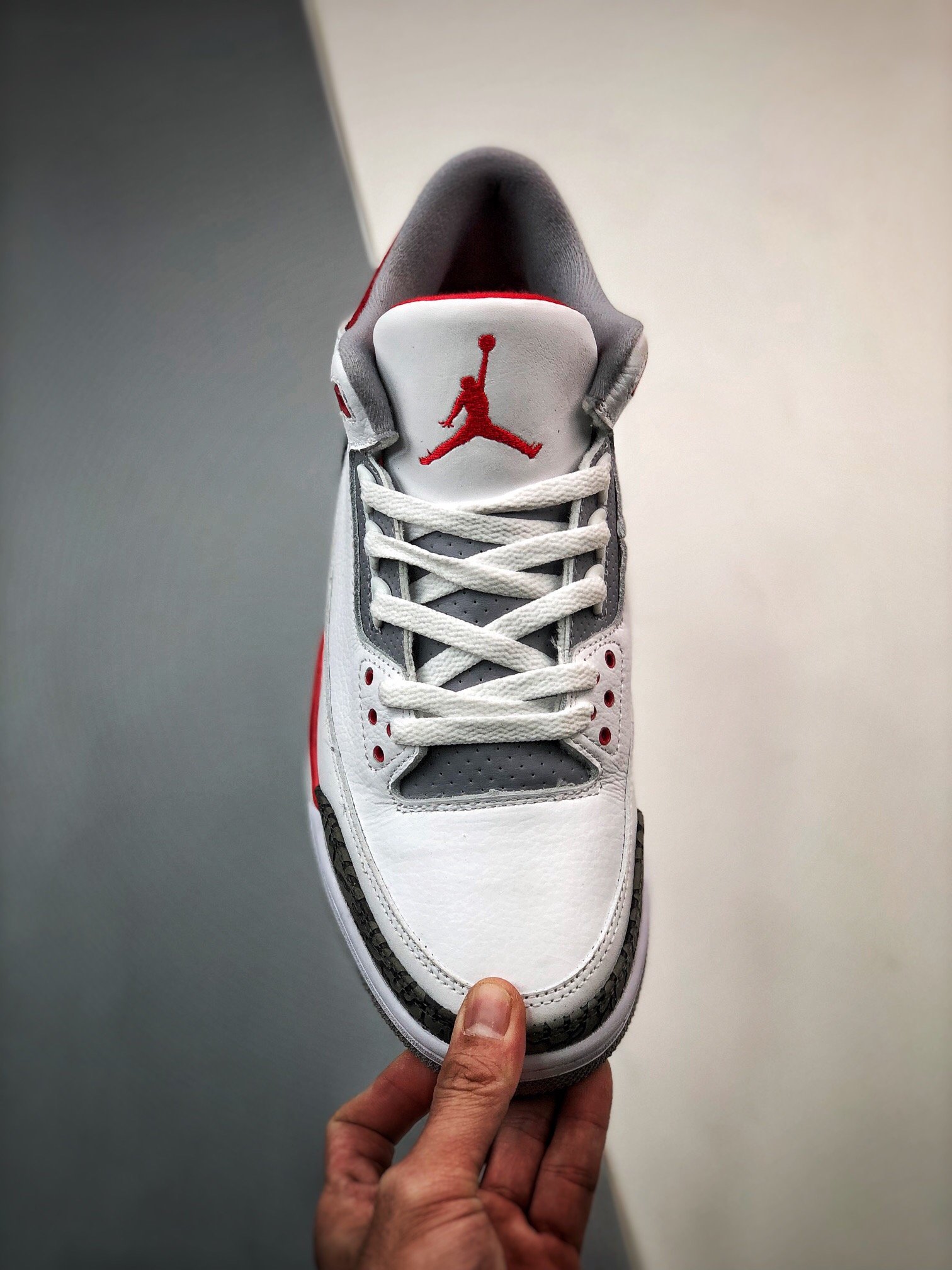 Jordan retro sale 3s red