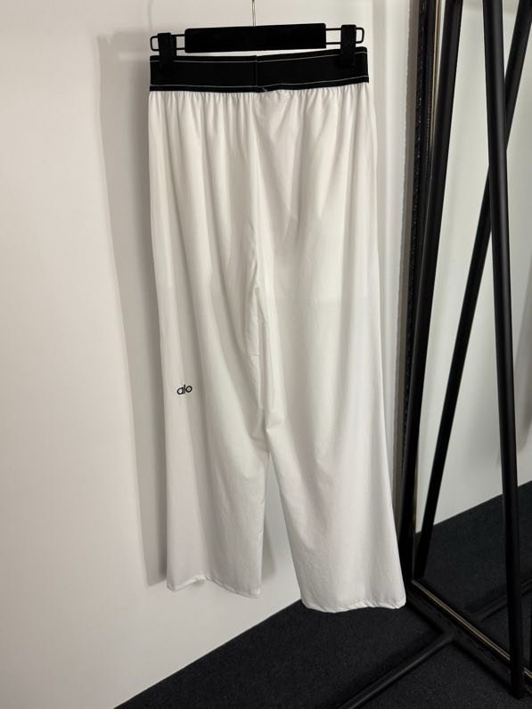 Штани жіночі фото 4