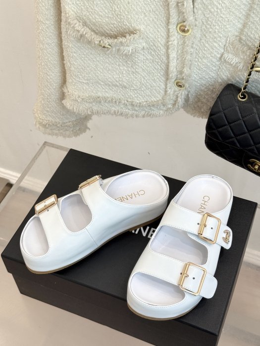 Шлепанцы женские фото 2