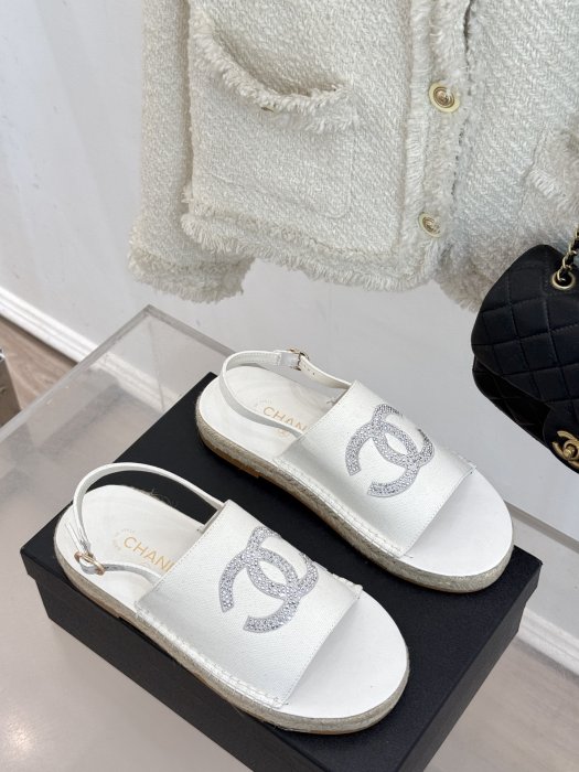 Сандалі жіночі фото 3