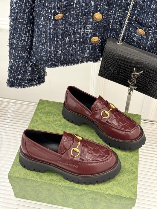 Туфли женские фото 3