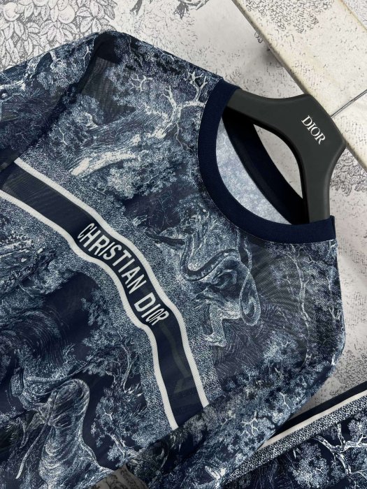 Costume female фото 2