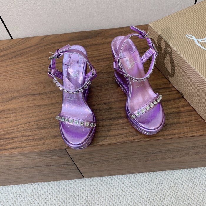 Босоножки фото 5