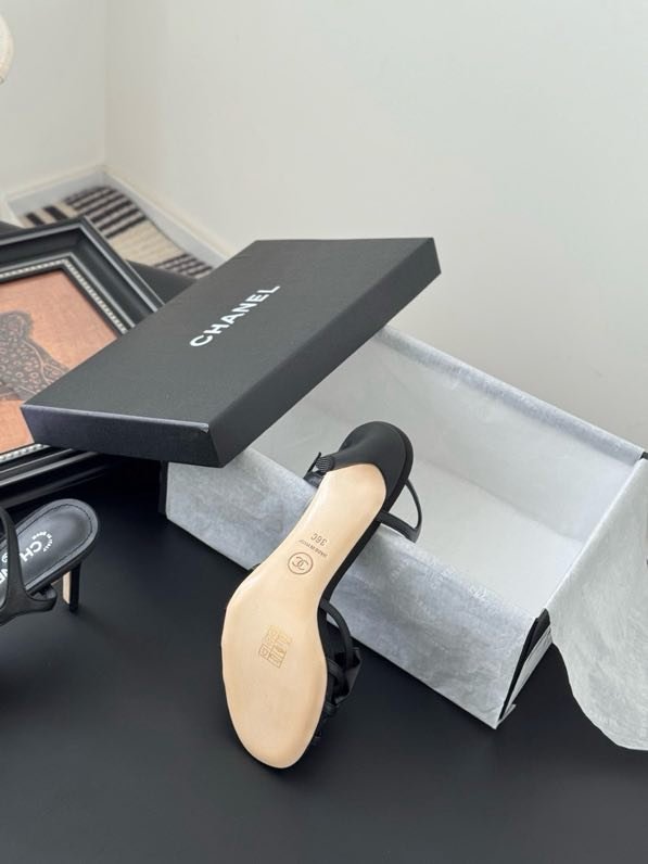 Босоножки фото 4