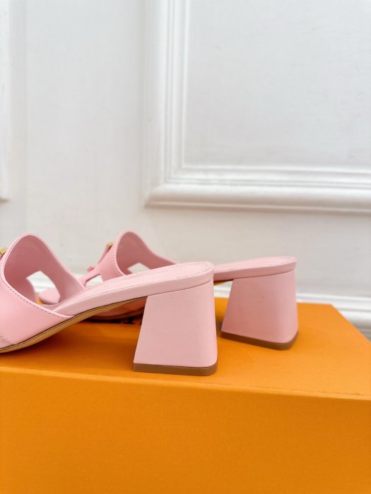 Босоножки фото 8