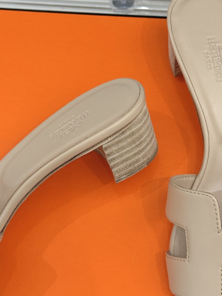 Босоножки фото 6