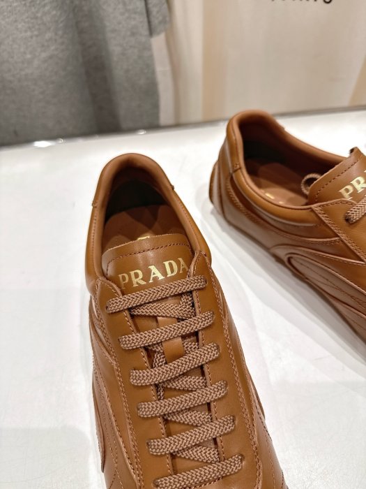 Кроссовки фото 6