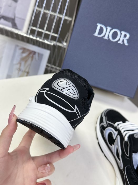 Кроссовки фото 8