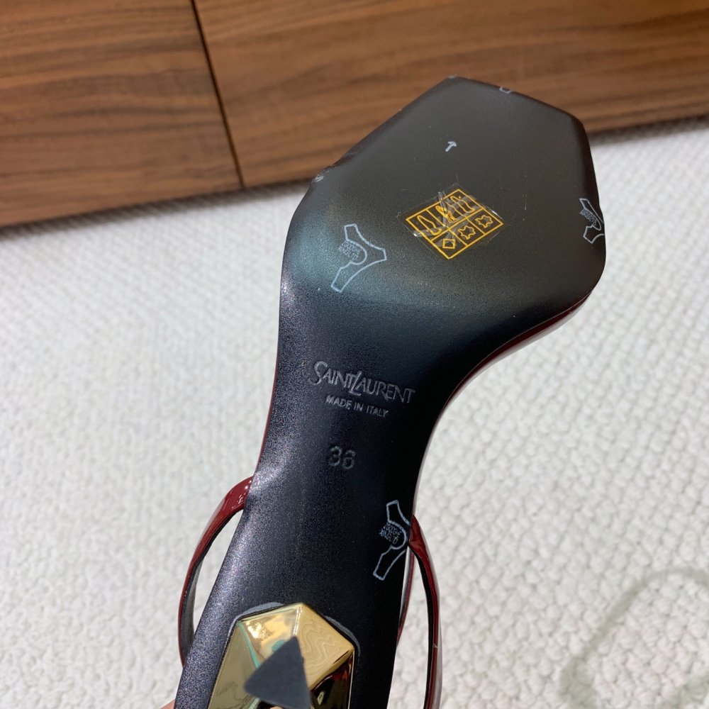 Босоніжки фото 9