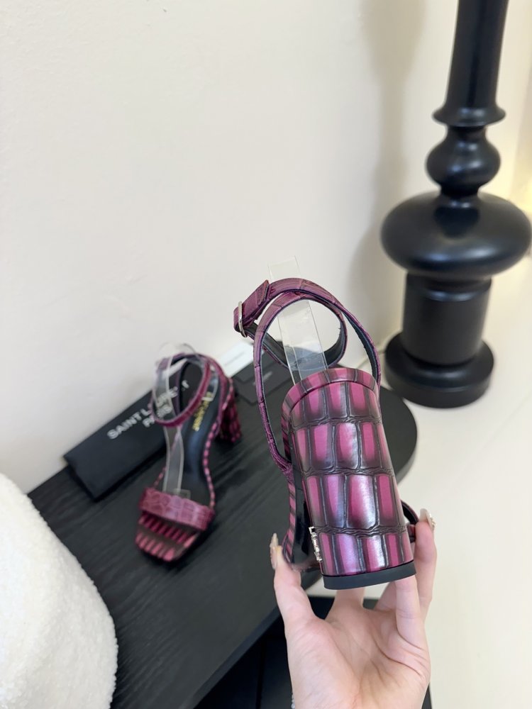 Босоніжки фото 7