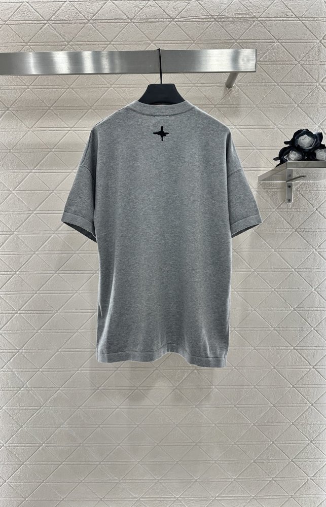 Футболка женская фото 2