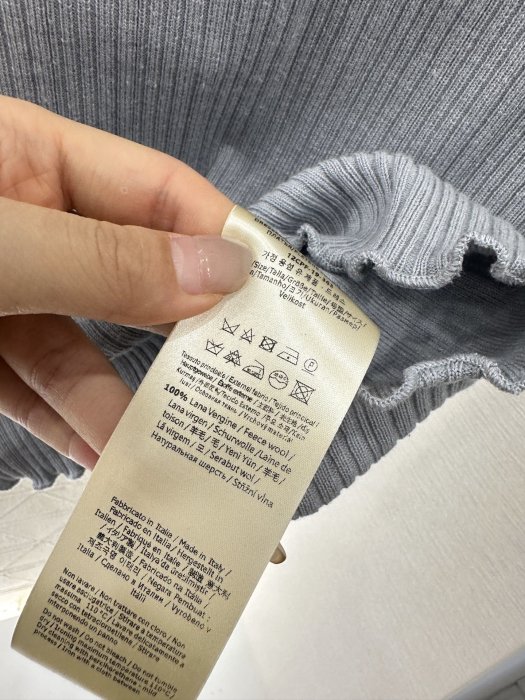 T-shirt women's фото 9