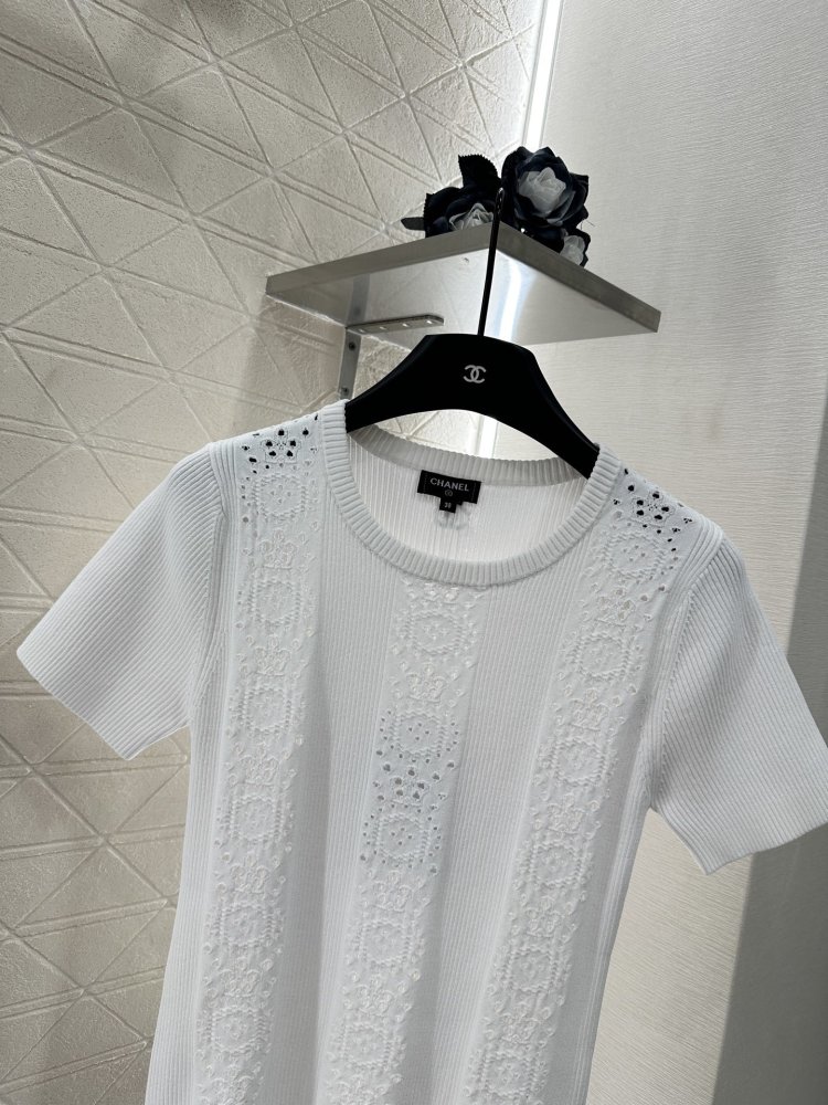 Футболка жіноча фото 7