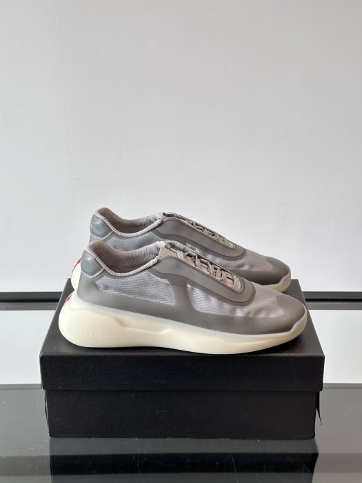 Кроссовки мужские