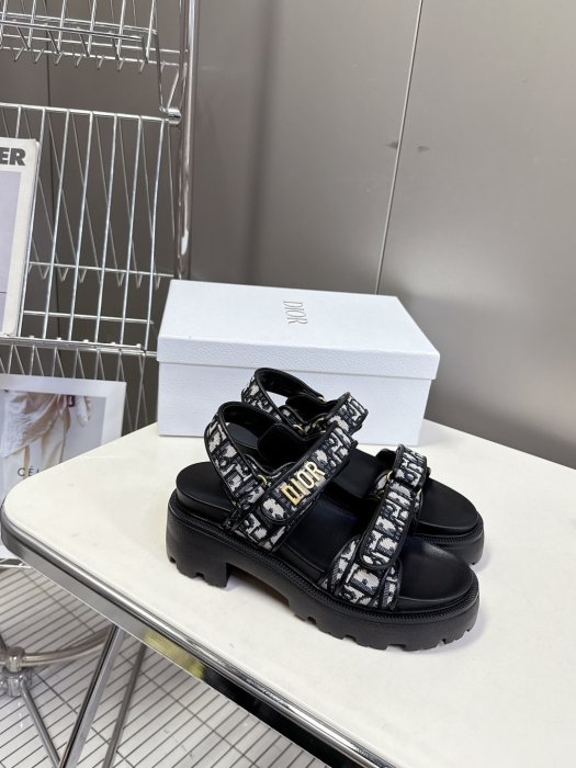 Sandals women's фото 2