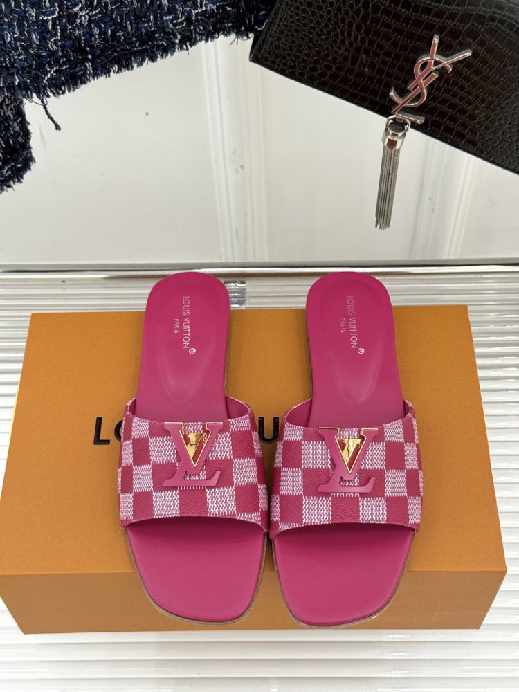 Шлепанцы женские фото 4