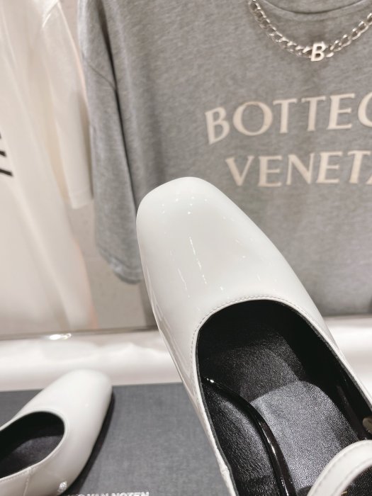 Босоножки фото 6