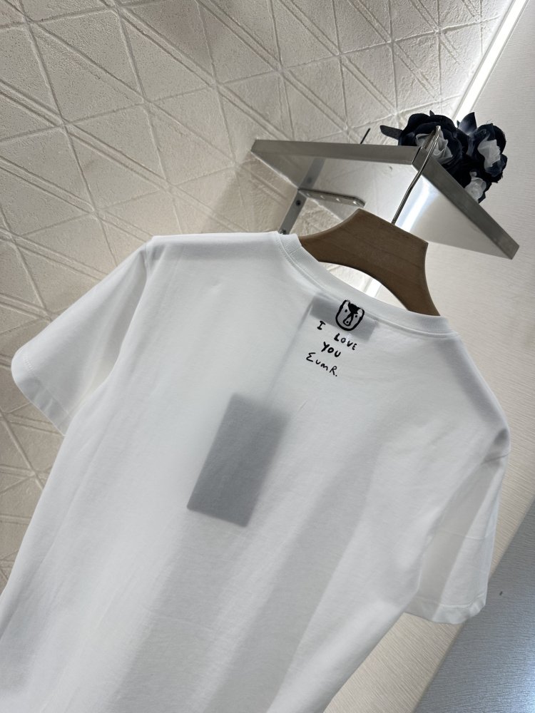 T-shirt women's фото 4