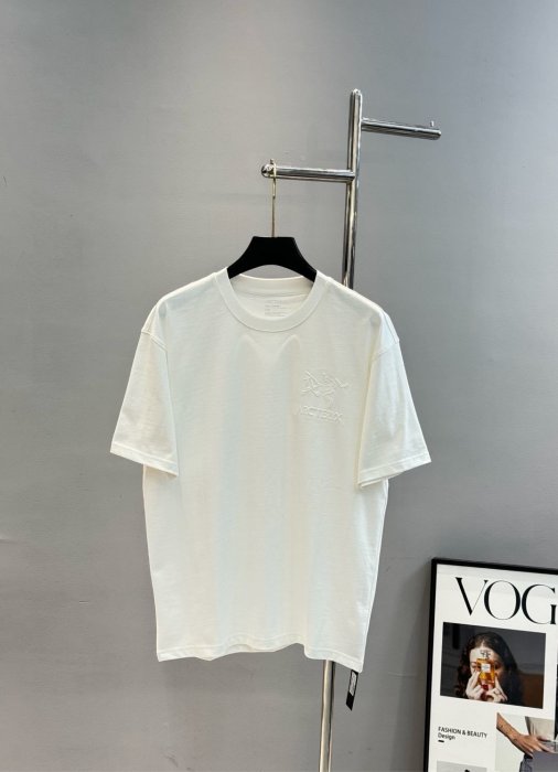 T-shirt men's фото 3