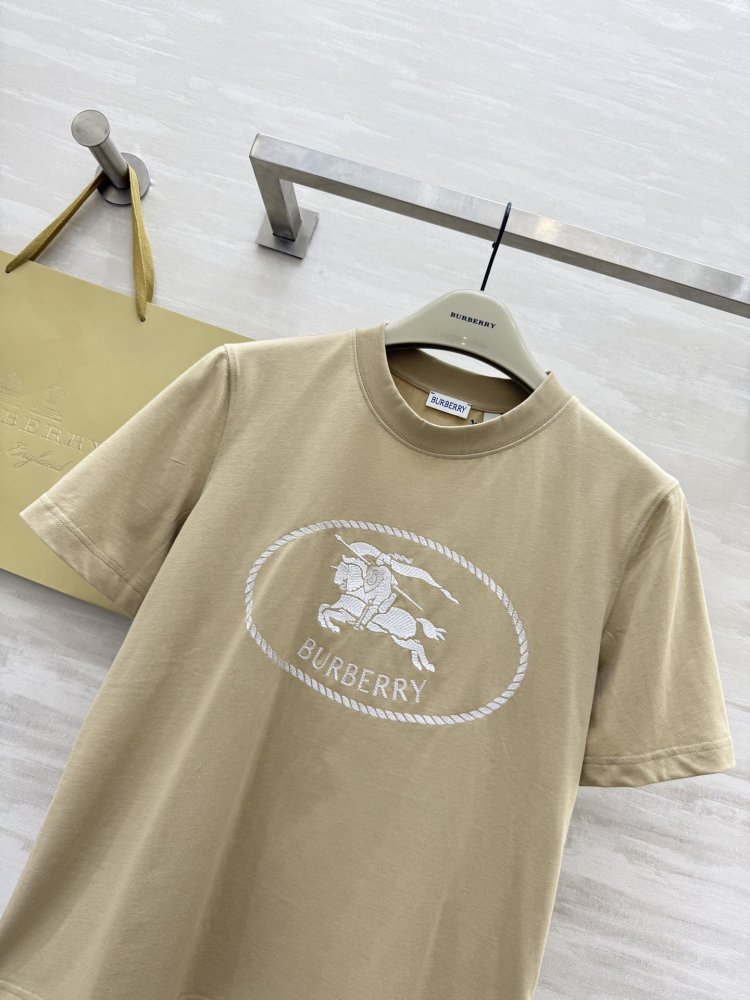 Футболка жіноча фото 2