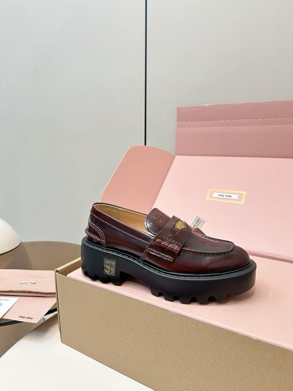 Лоферы женские на платформе фото 6