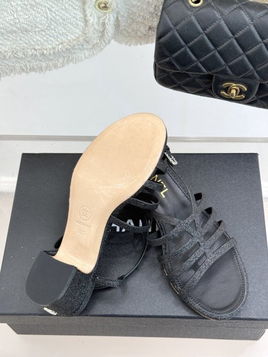 Босоножки фото 9