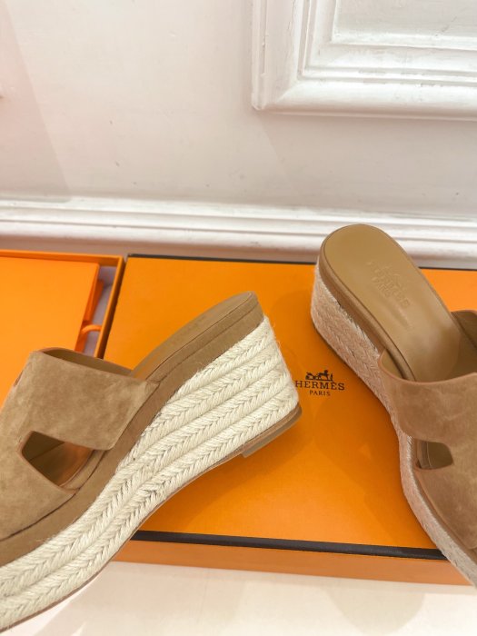 Босоножки фото 8