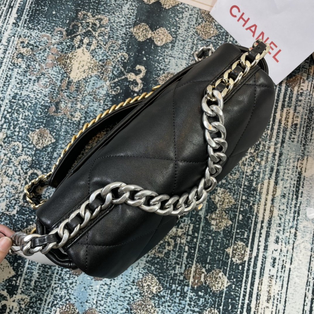 Сумка CHANEL 19 Hand Chain Shoulder Bag Leather AS1160 26 см фото 5