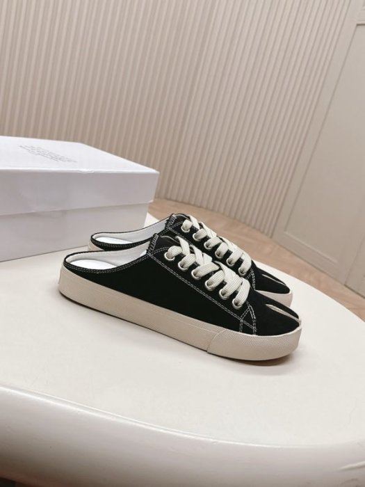 Кеди мюли з роздвоєним носком фото 8