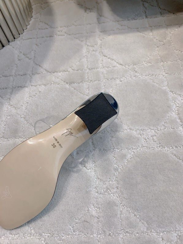 Босоніжки фото 3