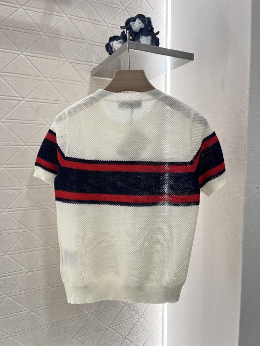 Футболка женская фото 2