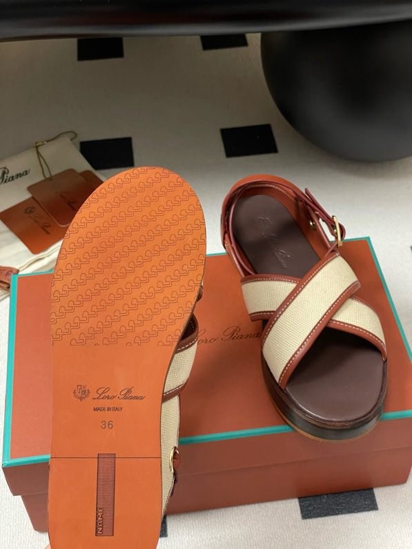 Сандалі жіночі фото 6