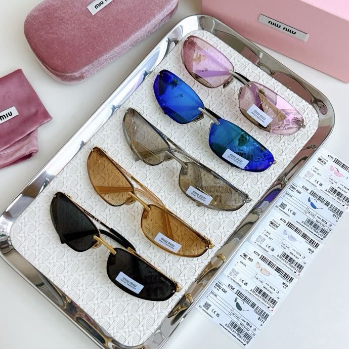 Очки солнцезащитные SMUA50