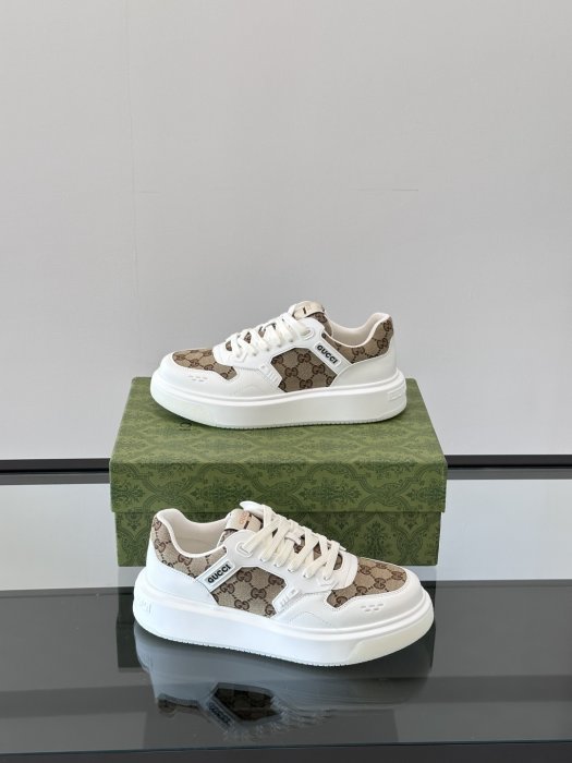 Кросівки чоловічі фото 4