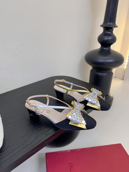 Босоножки фото 2