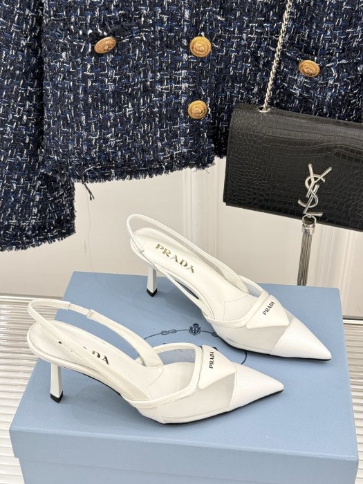 Босоніжки фото 3